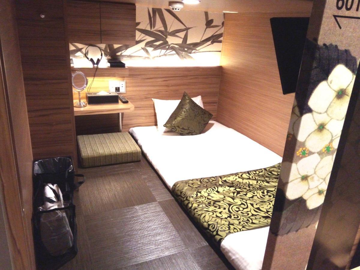 Hotel Cargo Shinsaibashi Осака Екстер'єр фото